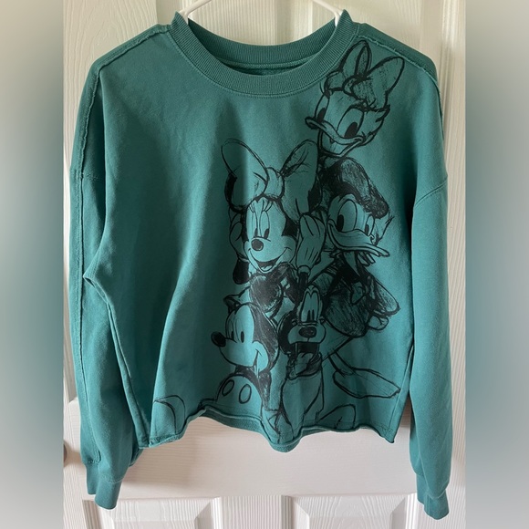 Disney & Friends cropped crewneck sweatshirt. Sz Medium. Green - Picture 1 of 3
